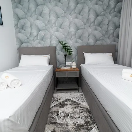 Flamenco Dorado Ii Orihuela